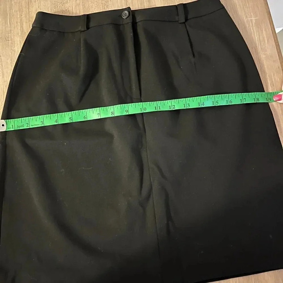 Talbots petites stretch skirt size 8 - Picture 3 of 7